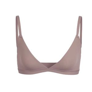 SKIMS FITS EVERYBODY TRIANGLE BRALETTE IN UMBER